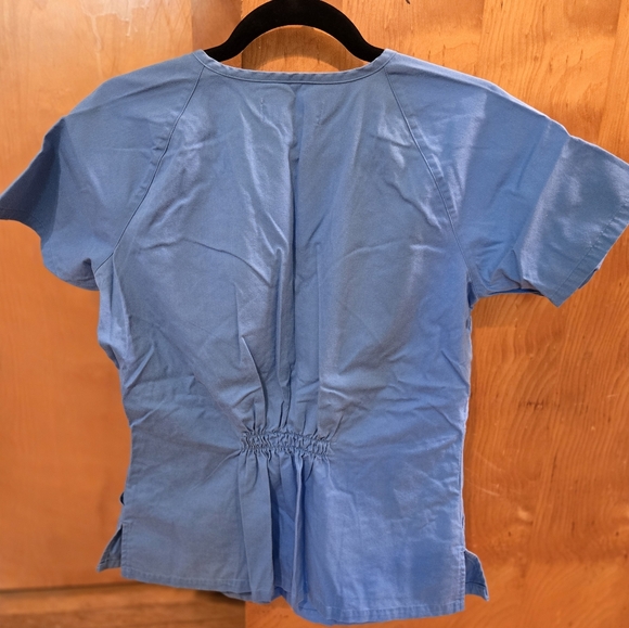 Scrub top - Picture 2 of 2